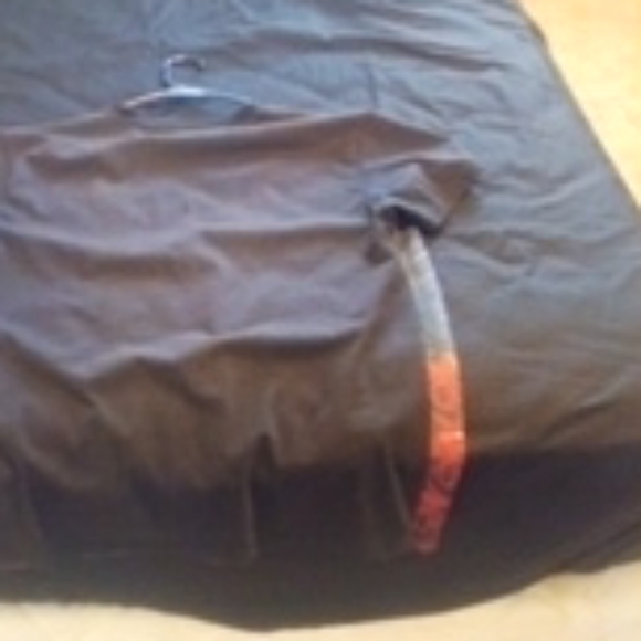 Victorious Los Angeles t-shirt with Mary and Jesus - Picture 8 of 8